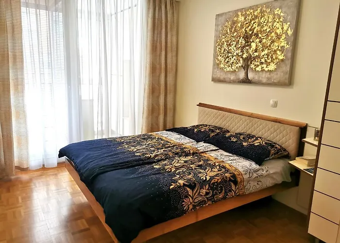 Cozy With Free Parking And Balcony * Liubliana