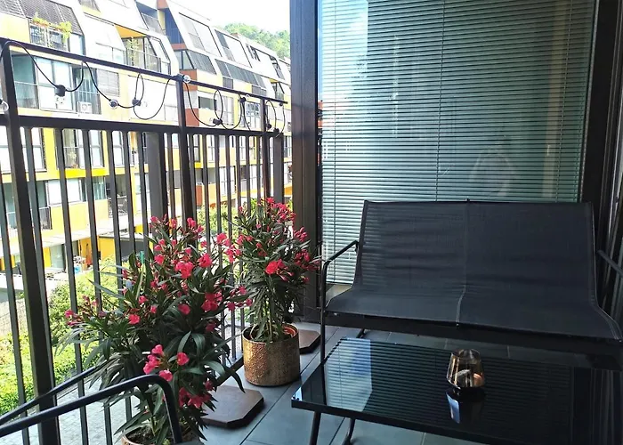 Apartamento Cozy With Free Parking And Balcony Liubliana