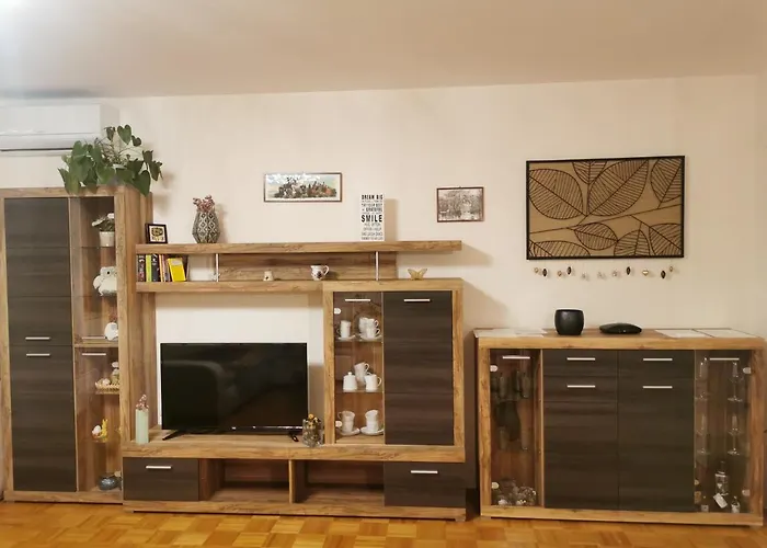 Apartamento Cozy With Free Parking And Balcony *