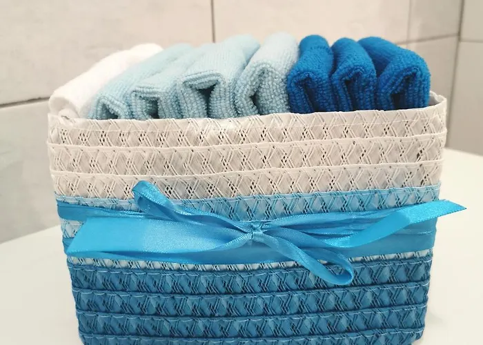 Apartamento Cozy With Free Parking And Balcony